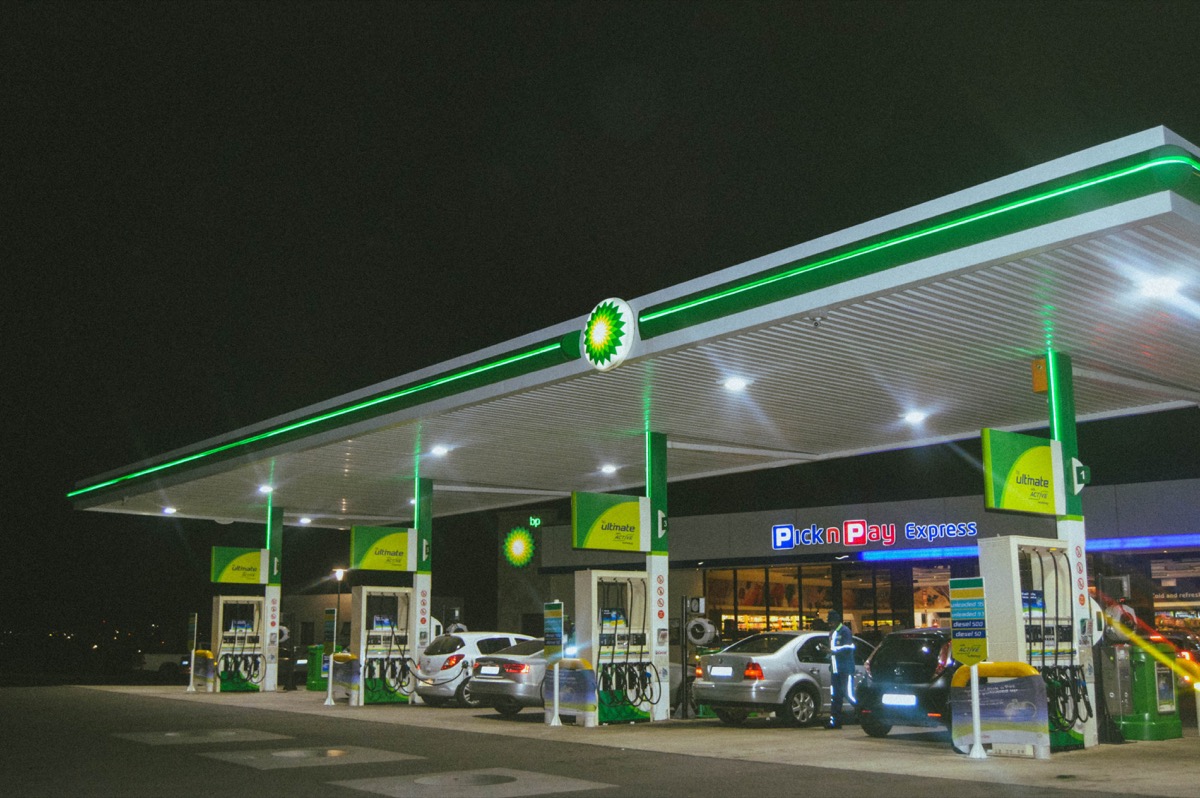 Iluminación LEd para gasolinera BP