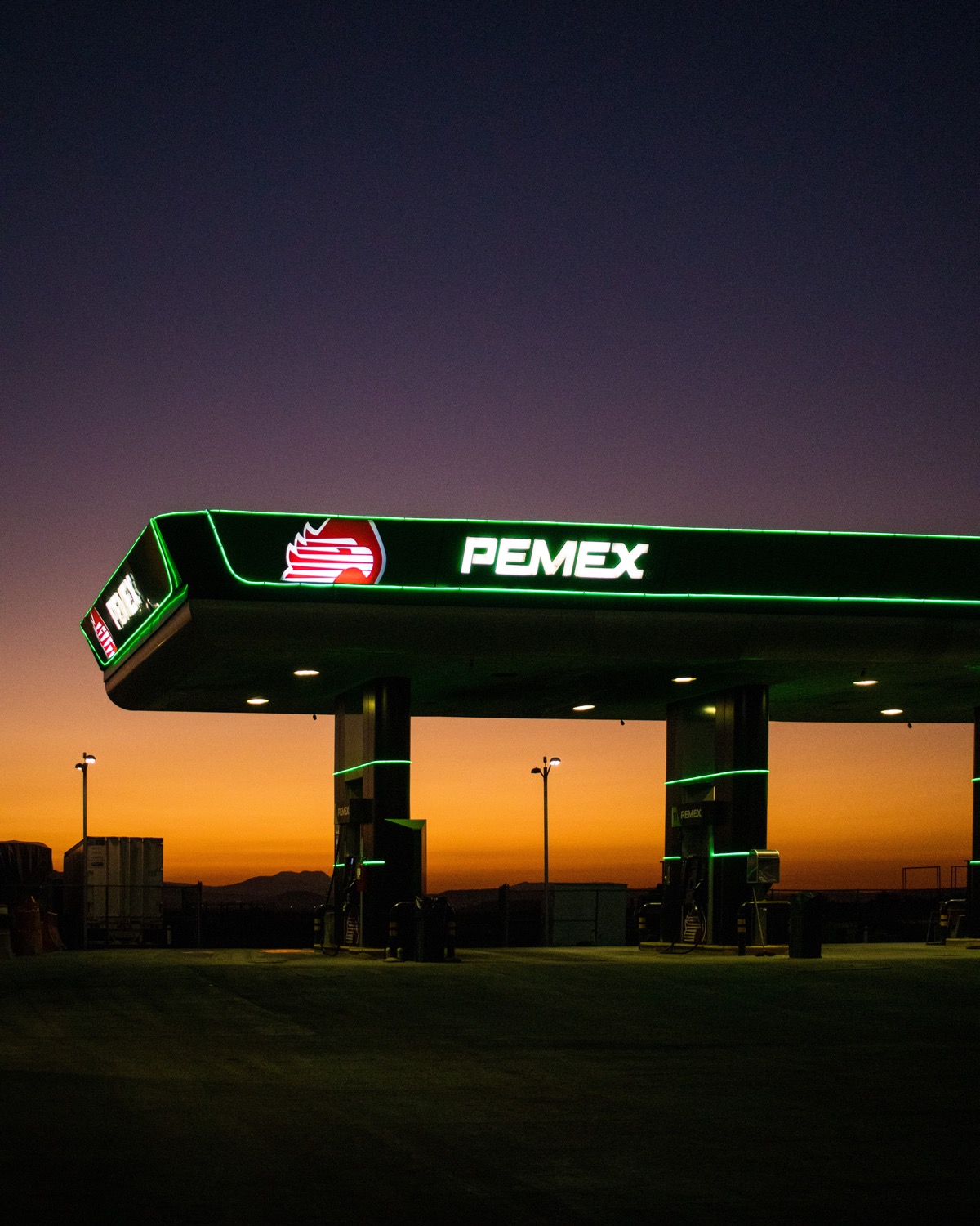 Iluminación LED para Gasolinera PEMEX